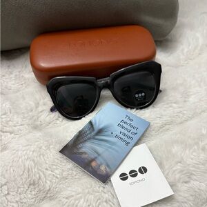 KOMONO Stella Black/Chameleon Sunglasses (NEW) 🕶